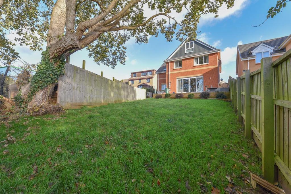 Fairfield Gardens, Sandown 4 bed detached house for sale £495,000