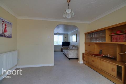 80 Camden Road, Chafford Hundred, Grays, RM16 6PY