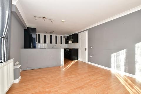 2 bedroom ground floor flat for sale - Broadway, Sandown, Isle of Wight