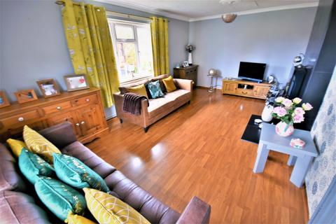 3 bedroom end of terrace house for sale - Coed Aben, Wrexham, LL13