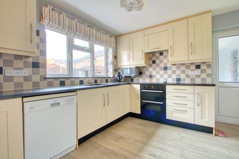 62 Bakers Close, Bishops Hull, Taunton, TA1 5HD