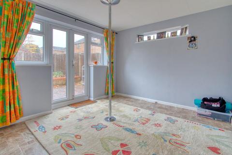 62 Bakers Close, Bishops Hull, Taunton, TA1 5HD