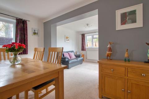 62 Bakers Close, Bishops Hull, Taunton, TA1 5HD
