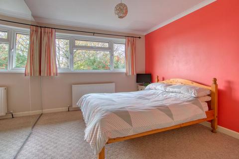 62 Bakers Close, Bishops Hull, Taunton, TA1 5HD