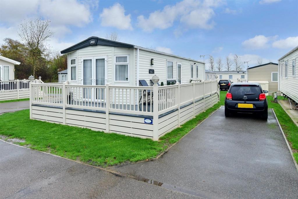 Birchington Vale, Birchington, Kent 2 bed park home for sale £55,000
