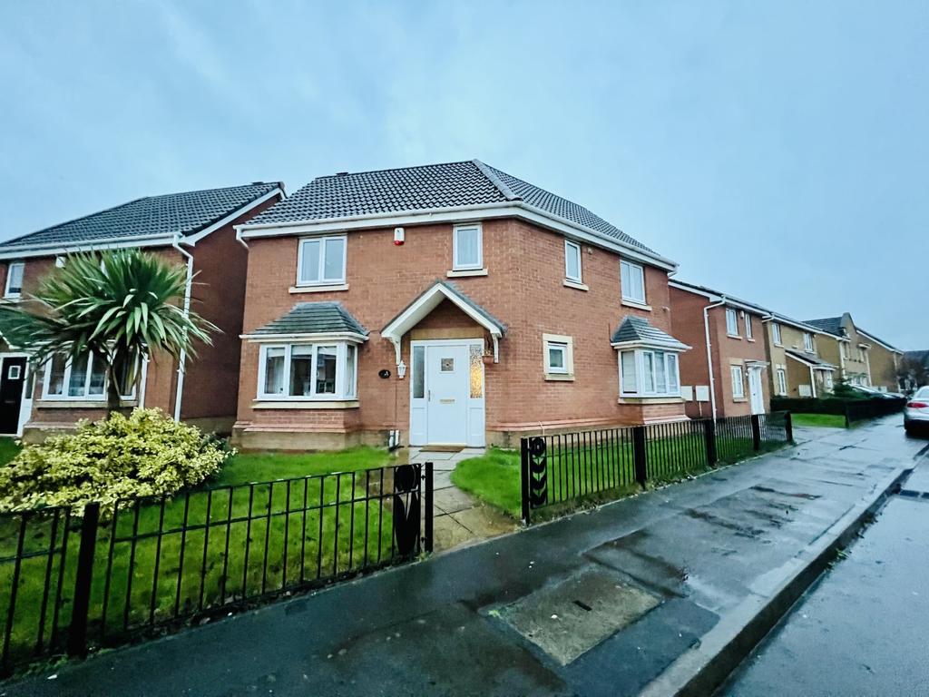 Wrenbury Drive, Bilston, West... 4 bed detached house £1,100 pcm (£