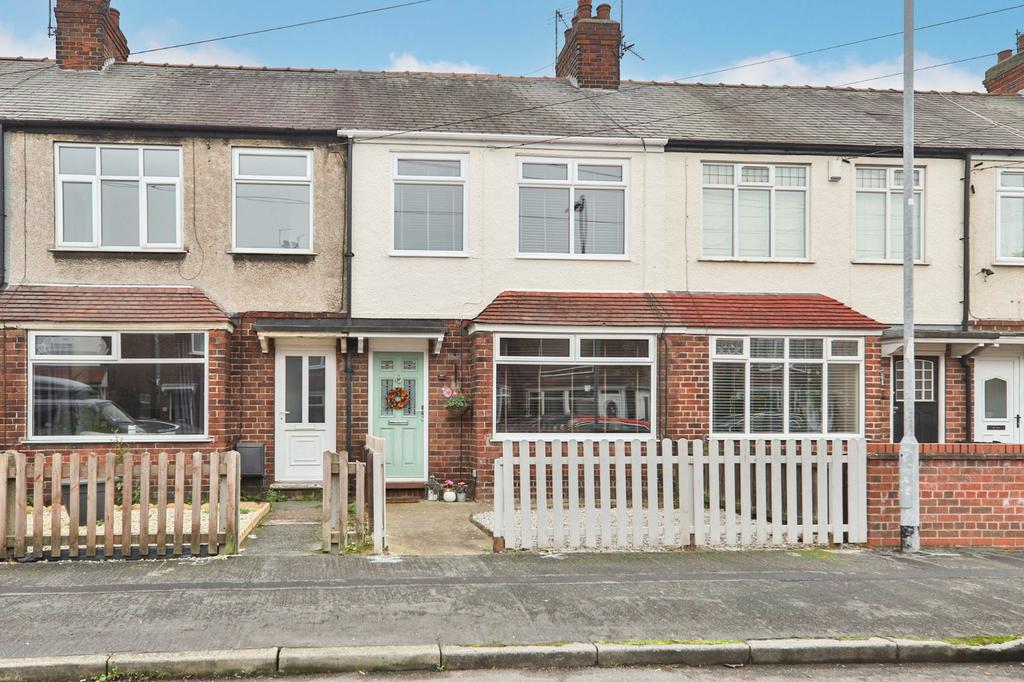 Graham Avenue, Hessle Road, Hull, HU4... 2 bed terraced house £130,000