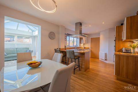 23 Ramblers Way, Sutton Coldfield, B75 5DJ