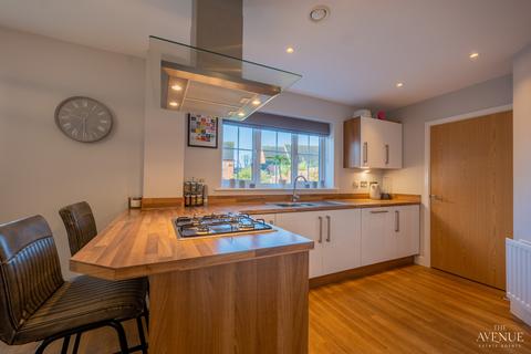23 Ramblers Way, Sutton Coldfield, B75 5DJ
