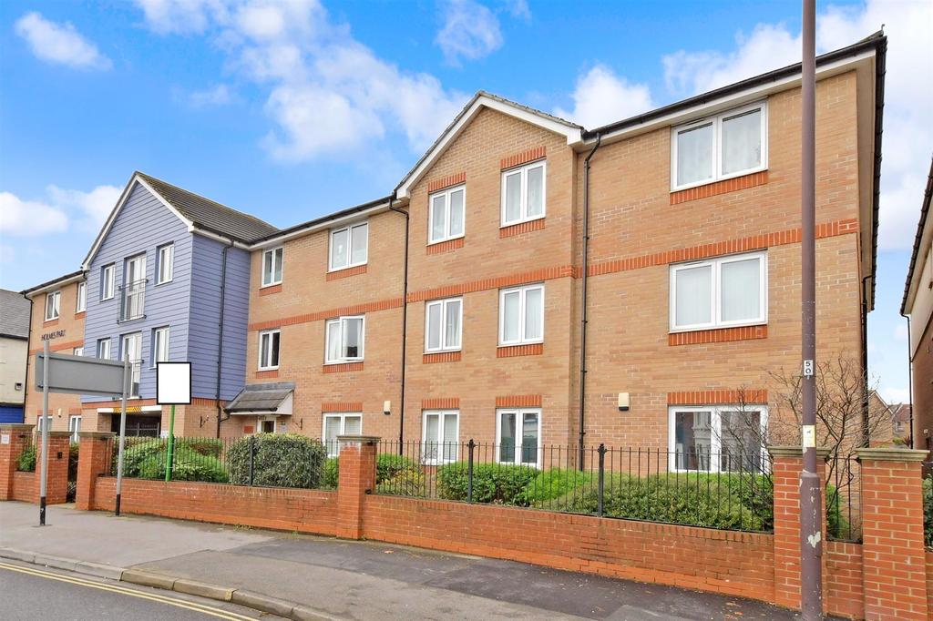 Milton Road, Southsea, Hampshire 1 bed ground floor flat - £160,000