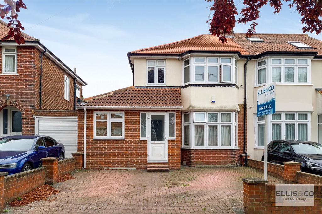 Whitton Avenue East, Greenford, UB6 4 bed semidetached house £725,000