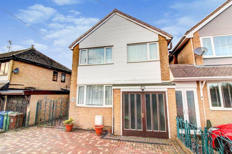 Church Road, Norton Canes, WS11 9PD 3 bed detached house £260,000