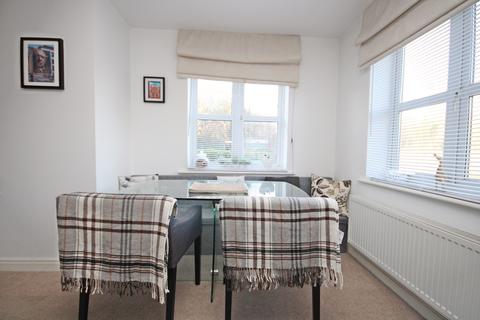 2 bedroom apartment for sale - Chapelside Close, Great Sankey, Warrington, WA5