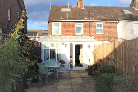 2 bedroom end of terrace house for sale - Bedhampton Road, Havant, Hampshire, PO9