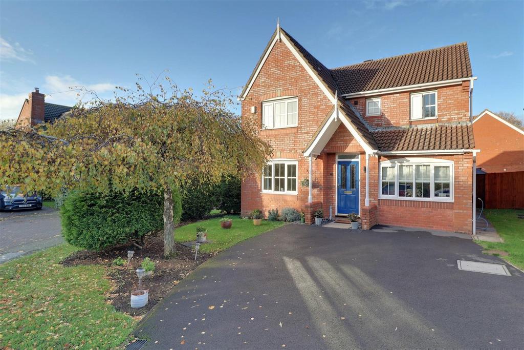 Hathorn Road, Hucclecote, Gloucester 4 bed detached house for sale £