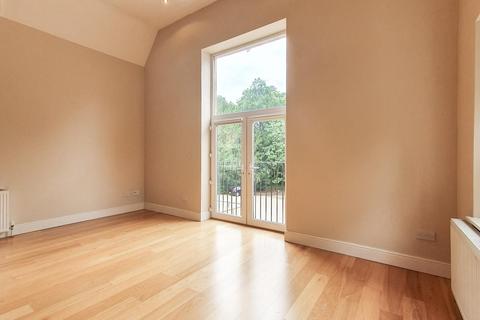 2 bedroom flat to rent - The Mansion, Whitney Wood, Stevenage