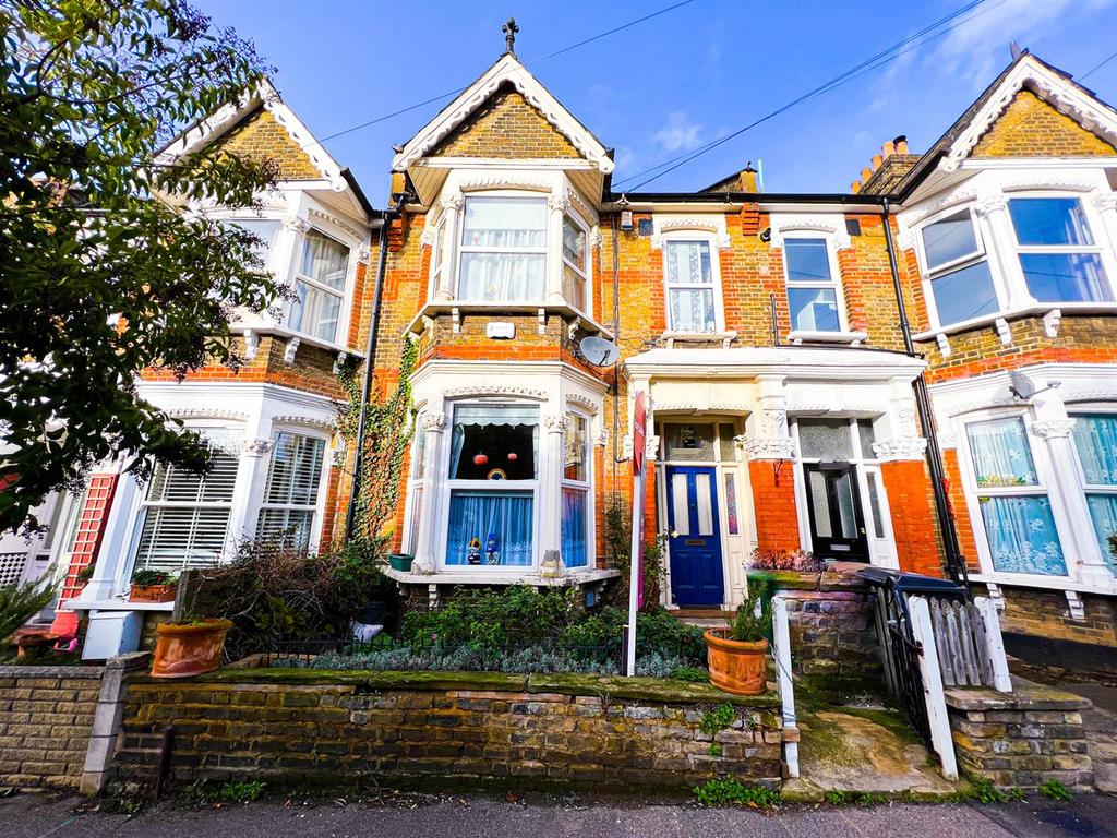 Cleveland Park Crescent, Walthamstow £500 CASH BACK WHEN YOU BUY WITH