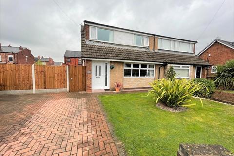 3 bedroom semi-detached house for sale - Ripley Drive, Leigh