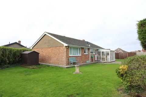 3 bedroom detached bungalow for sale - Cleveland Close, Barton On Sea