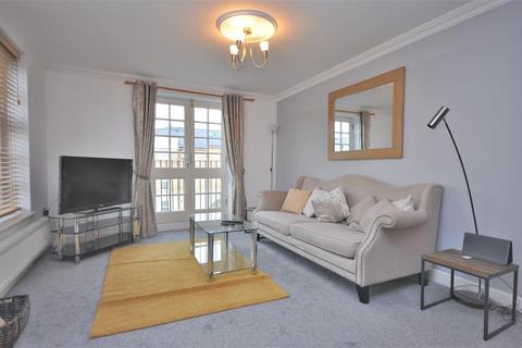 2 bedroom flat to rent - Bishopfields Cloisters, York