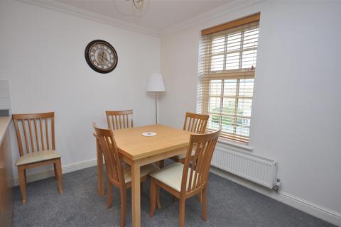 2 bedroom flat to rent - Bishopfields Cloisters, York