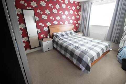 60 Bowcombe, Netley Abbey, Southampton, SO31 5GP