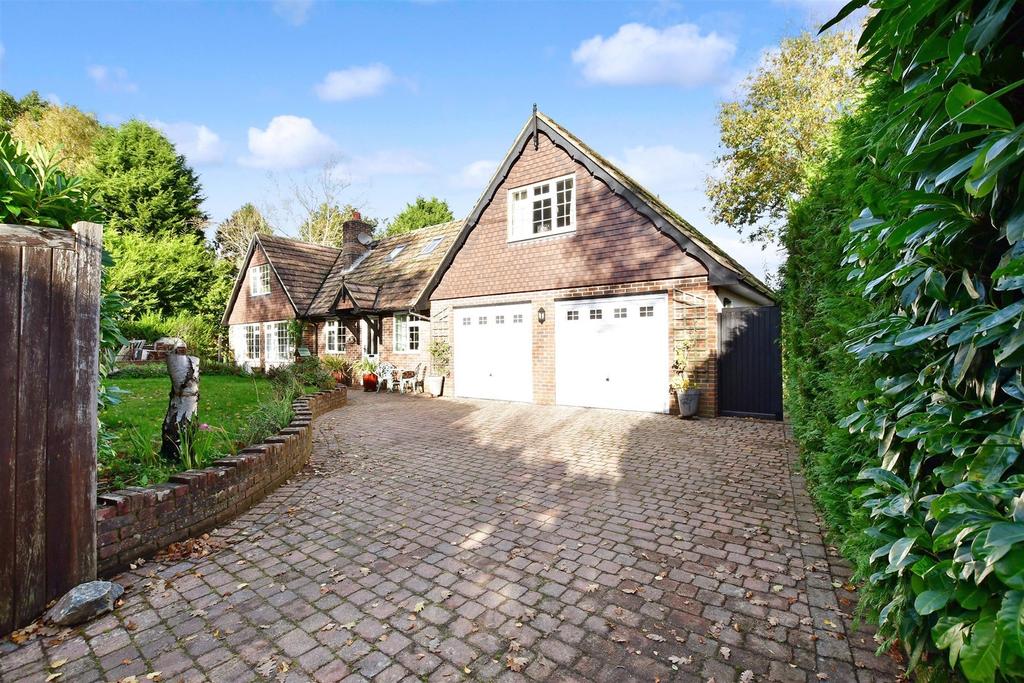 Lordings Lane, West Chiltington... 5 bed detached house £1,045,000