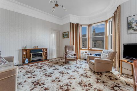13 Ryehill Place, Edinburgh, EH6 8EP