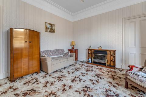 13 Ryehill Place, Edinburgh, EH6 8EP