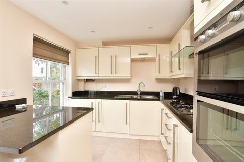 2 bedroom ground floor flat for sale - Reigate Hill, Reigate, Surrey
