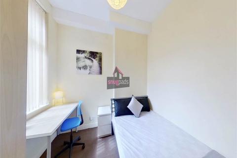 3 bedroom flat to rent - Carlton Road, Salford, Manchester