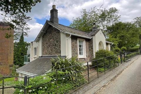 3 bedroom detached house to rent, West Linden Lodge, Ballards Drive, Malvern, Herefordshire, WR13