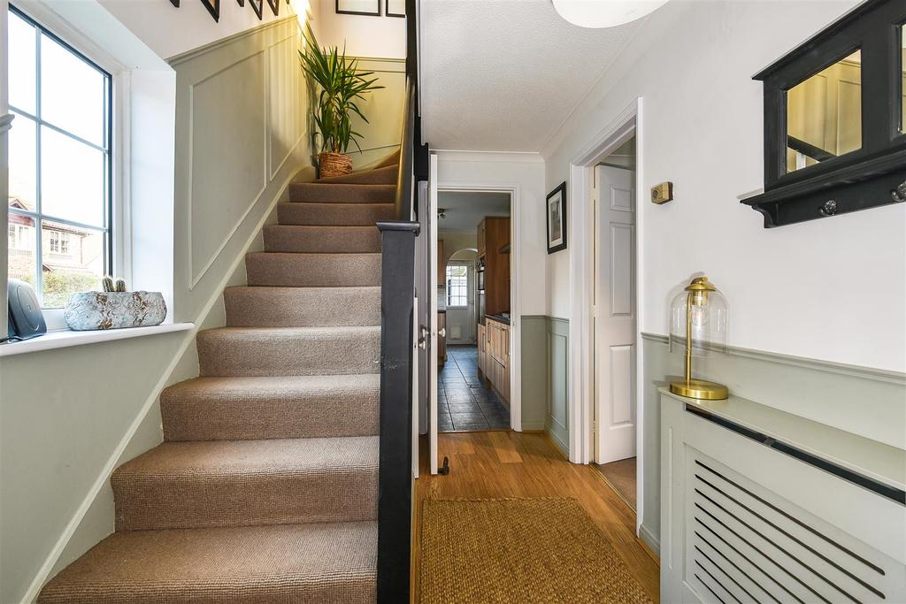 Swallowfields, Andover 4 bed detached house for sale £435,000