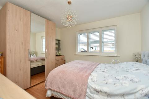 2 bedroom ground floor flat for sale - Abbey Fields, Faversham, Kent