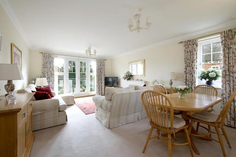 2 bedroom apartment for sale - Warwick Road, Beaconsfield, HP9