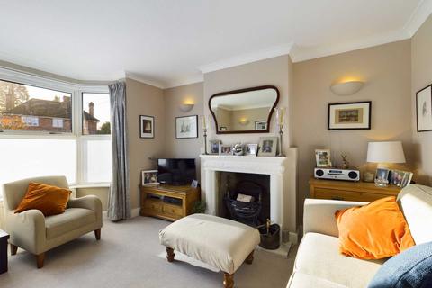 4 bedroom semi-detached house for sale - London Road, Aston Clinton