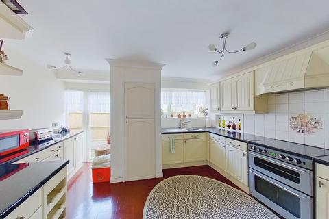 22 Bishopstone Drive, Herne Bay, CT6 6RE