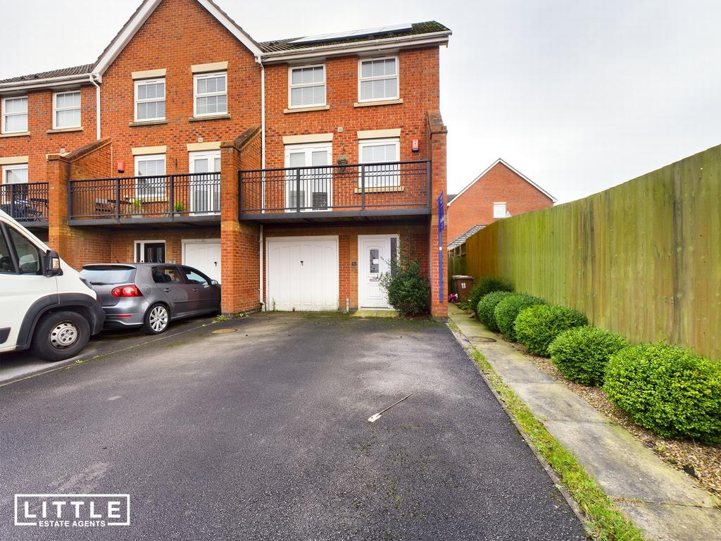 Rollesby Gardens, St Helens, WA9 4 bed townhouse £219,950