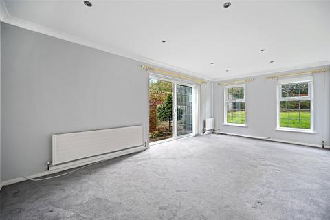 5 bedroom detached house to rent - Eastglade, Northwood, Middlesex, HA6