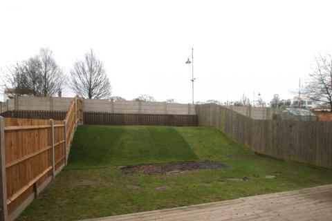 28 Bideford Avenue, Perivale, Greenford, UB6 8DF