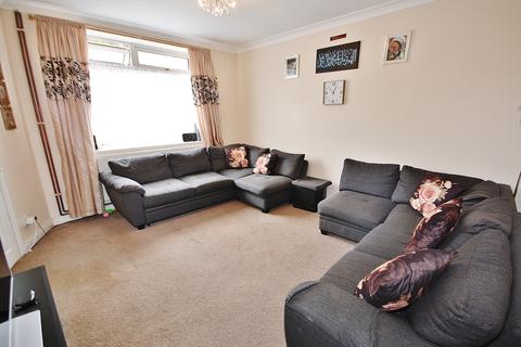 25 Lambourne Crescent, Woking, GU21 5RG