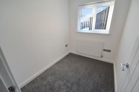 3 bedroom terraced house to rent, Downside, Widnes, WA8 4NR