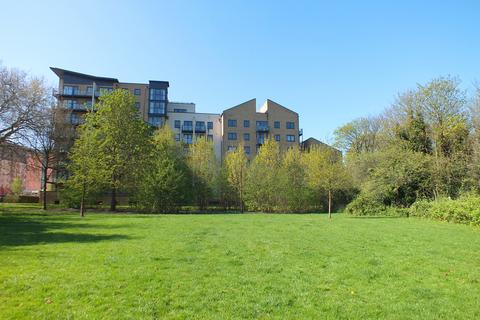 1 bedroom apartment to rent, Ashton Court, Victoria Way, Woking, Surrey, GU21