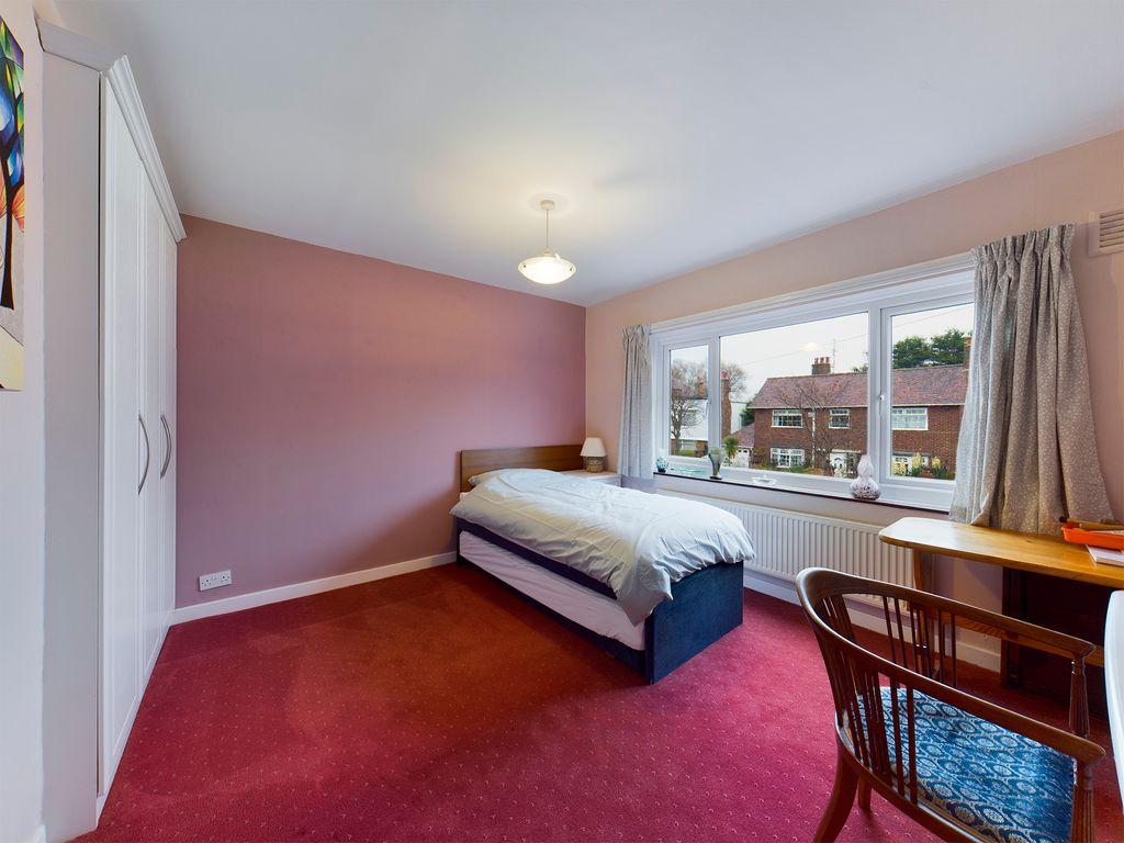 Bedroom 3 (Double)