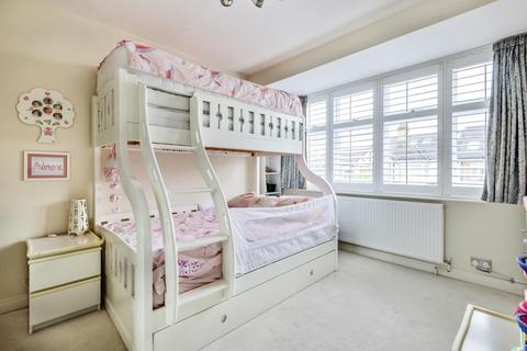 14 Ferndale, Bromley, BR1 2RX