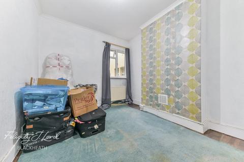 2 bedroom maisonette for sale, Griffin Road, London