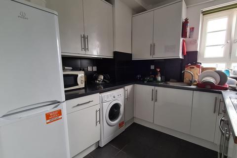 5 bedroom flat share to rent - Candida Court, Clarence Way, London, NW1