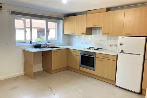 1 bedroom flat to rent, St. Christophers Close, Chichester, PO19