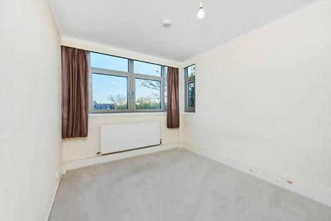 13 Holly Tree Close, London, SW19 6EA