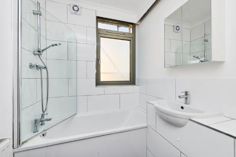 13 Holly Tree Close, London, SW19 6EA